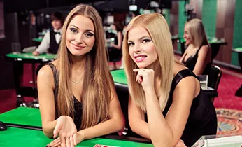 Hình ảnh chuyên gia phân tích dữ liệu và chiến lược cá cược nâng cao tại new888 bet